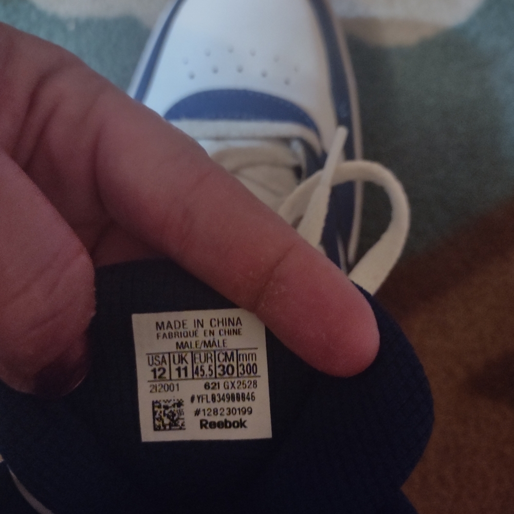 Men's Reebok shoes - Picture 4 of 5